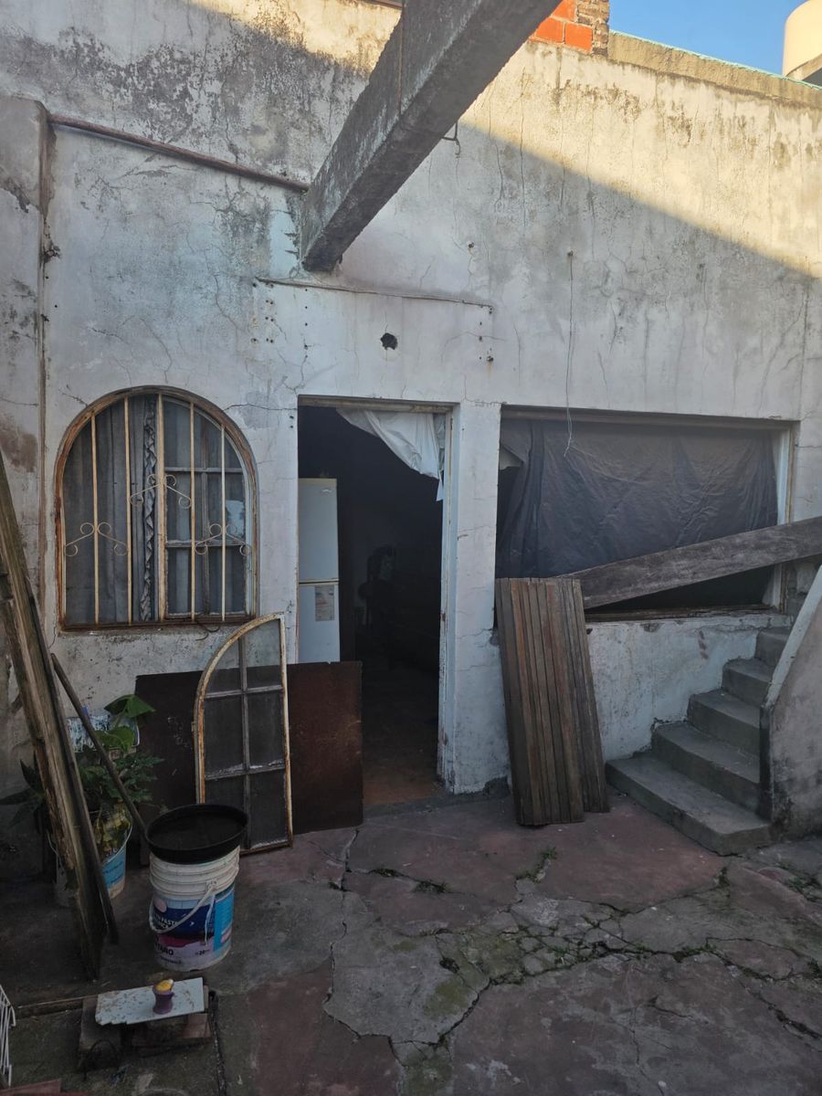 VENTA Casa de 3 ambientes al frente con vivienda de 3 ambientes al fondo - 16