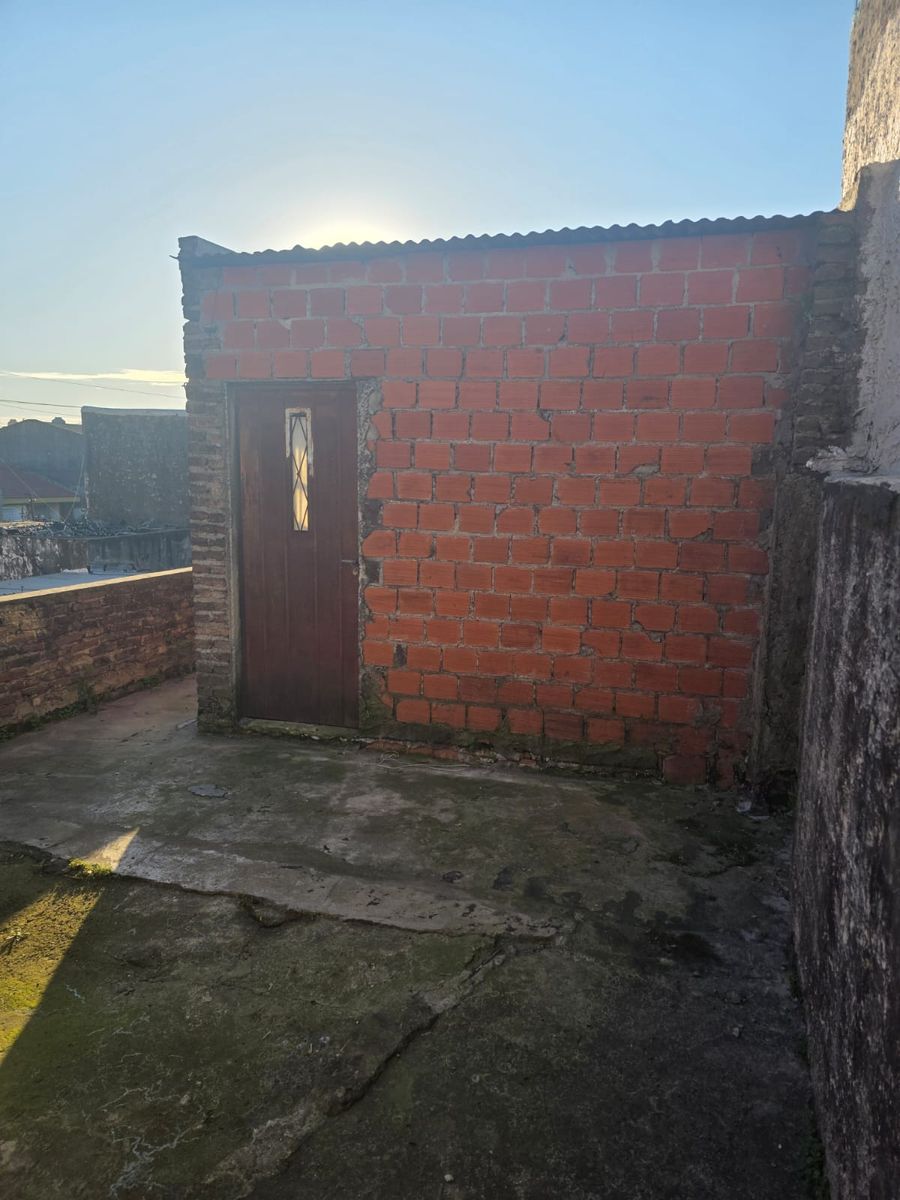 VENTA Casa de 3 ambientes al frente con vivienda de 3 ambientes al fondo - 20