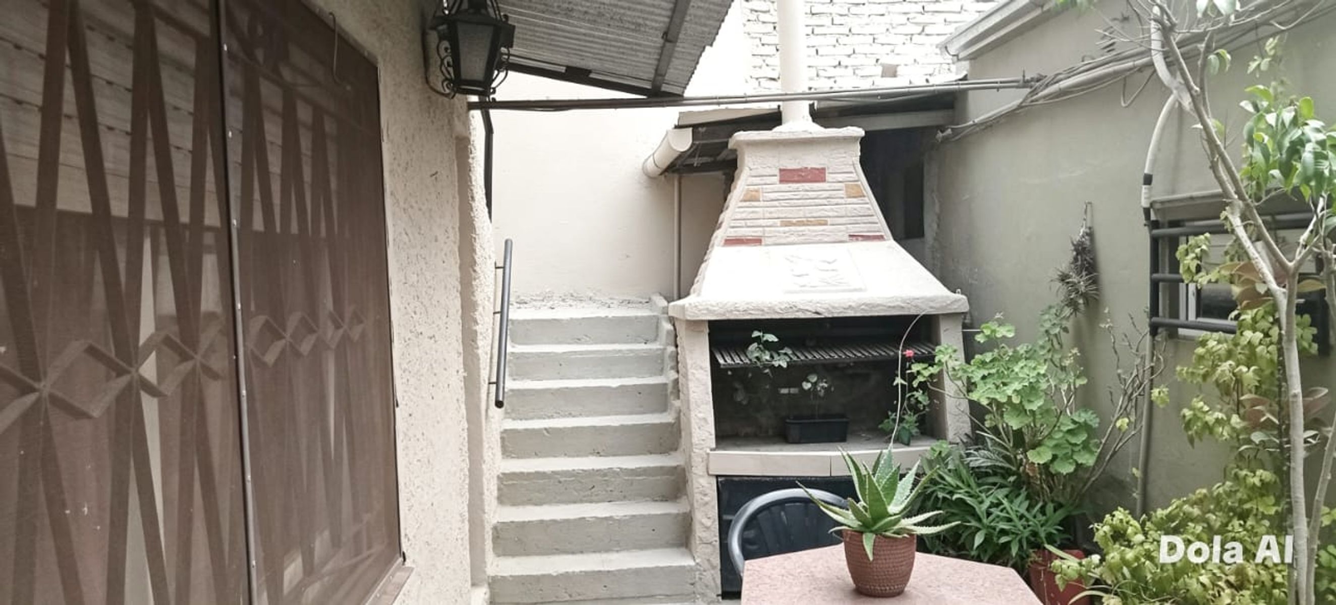 ¡ESQUINA ÃNICA EN MADERO 224m2 - 2 CASAS EN 1 LOTE - 6 Ambientes - Garage Cubiero y Una entrada de auto + Terraza + Patio con Parrilla - 13