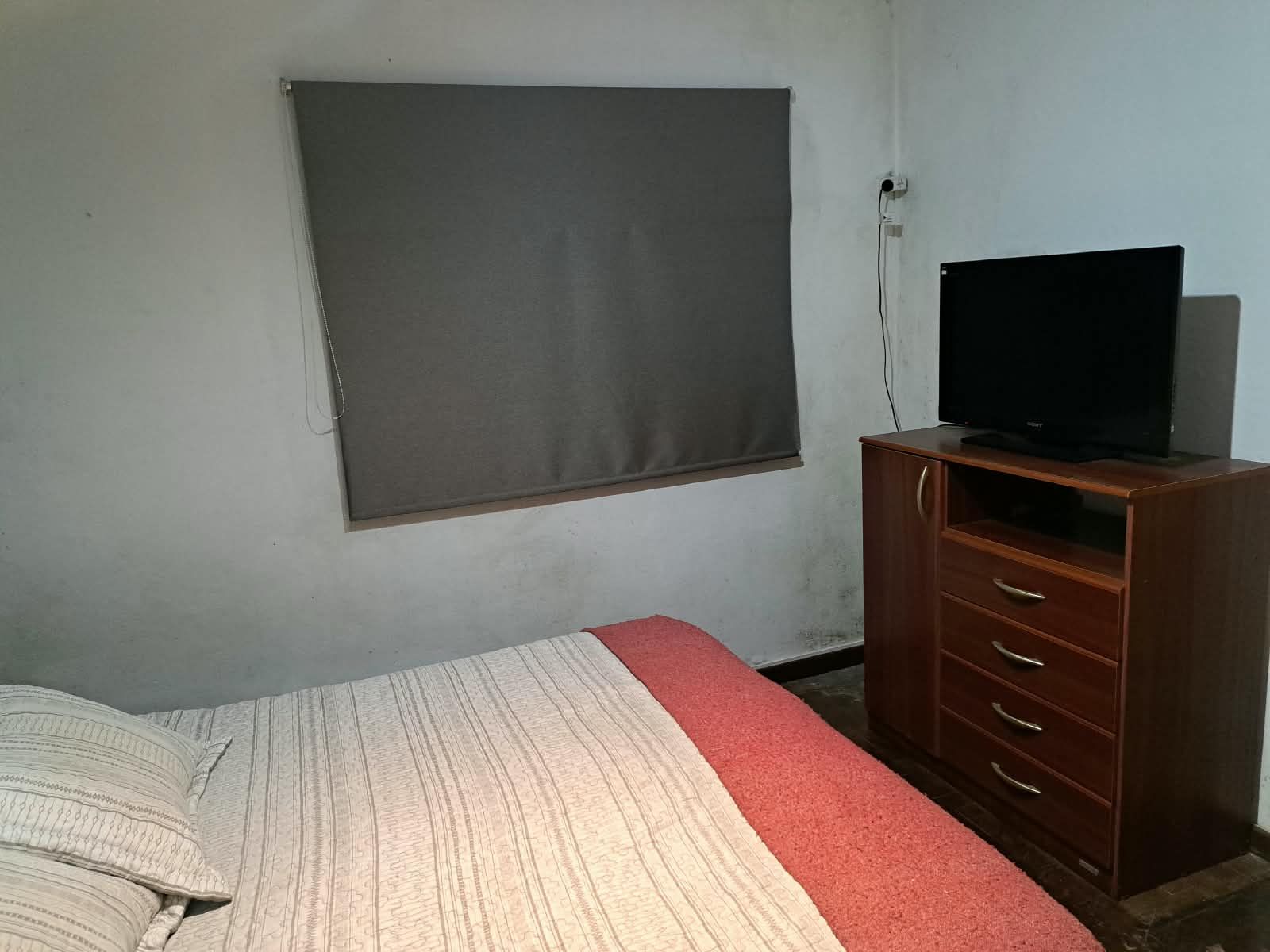 ¡ESQUINA ÃNICA EN MADERO 224m2 - 2 CASAS EN 1 LOTE - 6 Ambientes - Garage Cubiero y Una entrada de auto + Terraza + Patio con Parrilla - 14