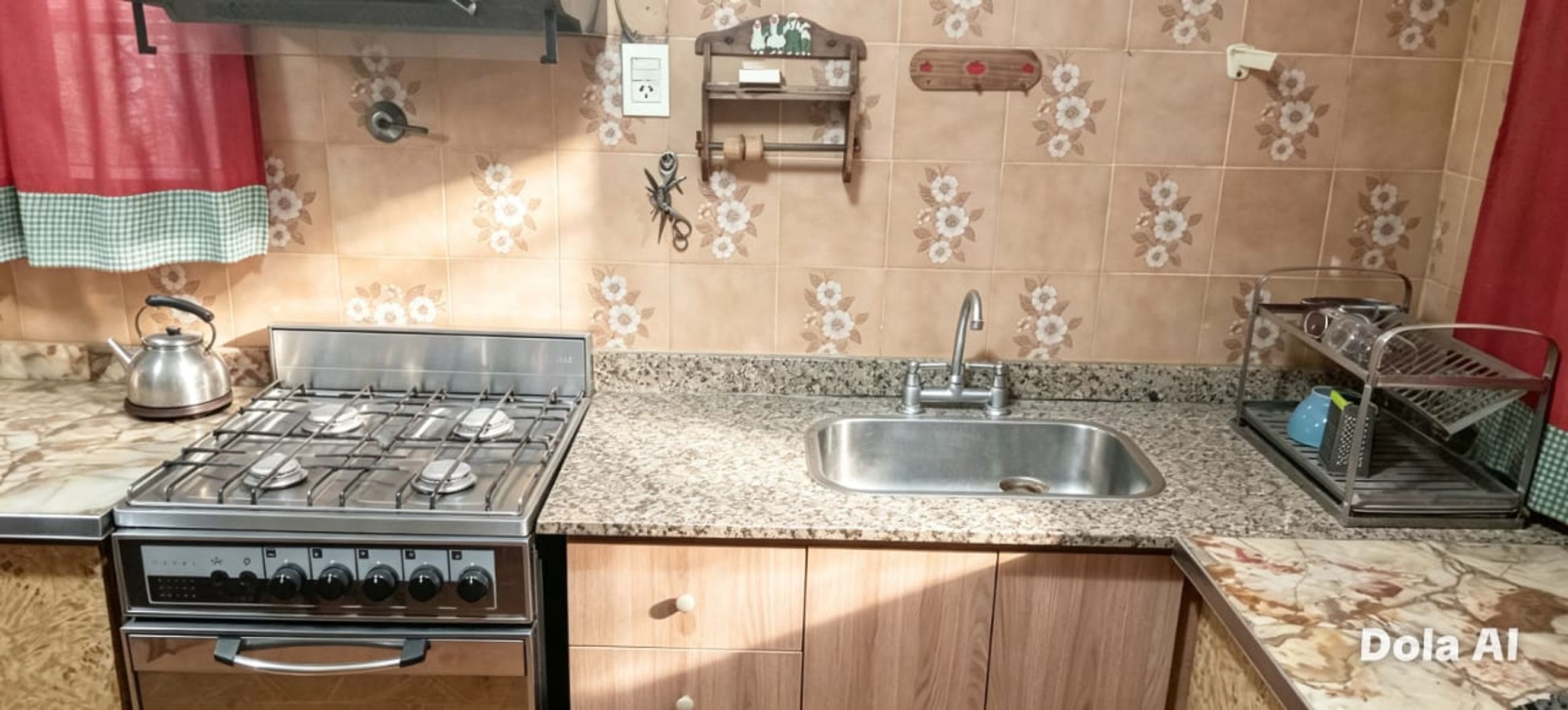 ¡ESQUINA ÃNICA EN MADERO 224m2 - 2 CASAS EN 1 LOTE - 6 Ambientes - Garage Cubiero y Una entrada de auto + Terraza + Patio con Parrilla - 32