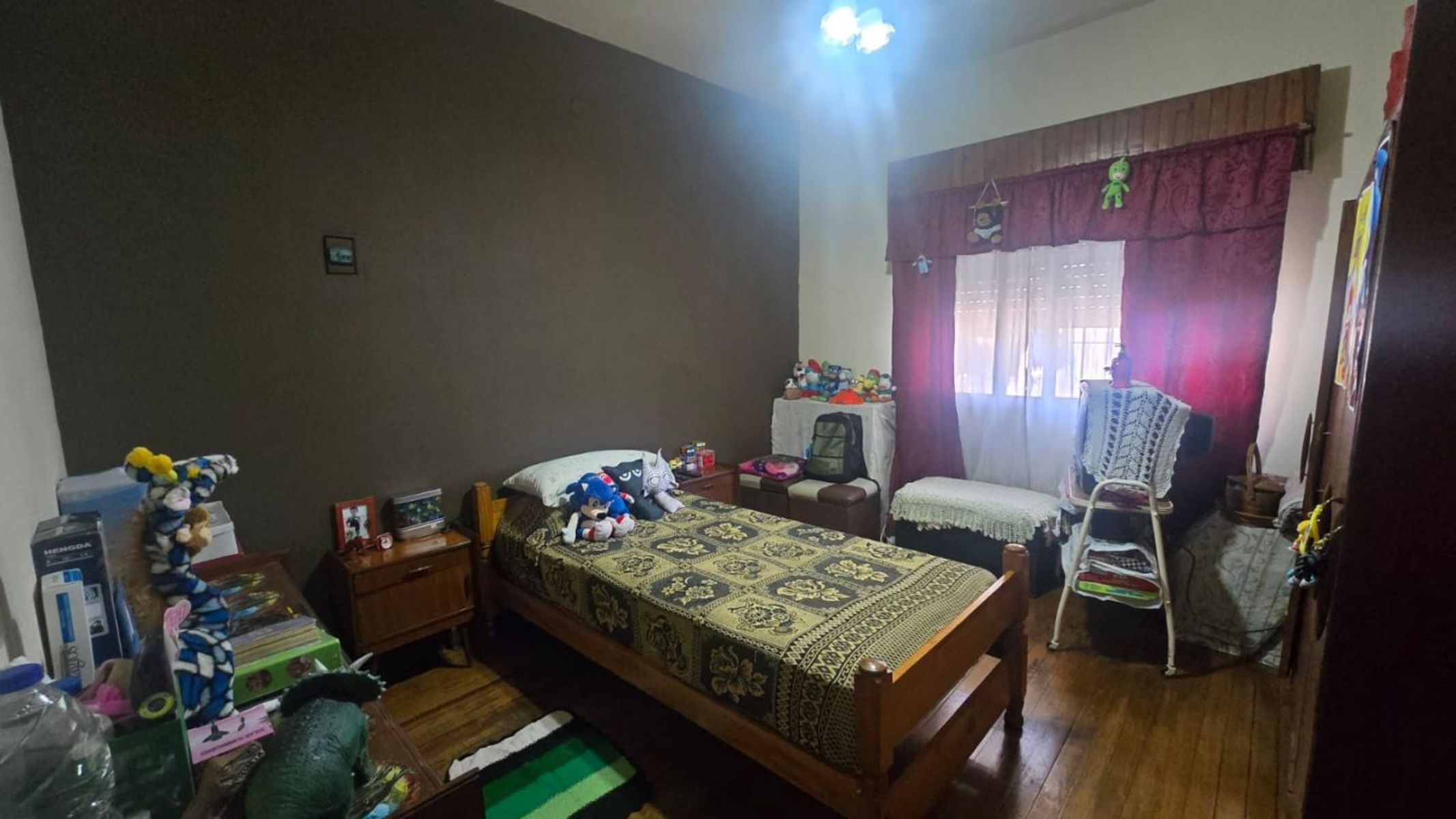 CASA DE 3 AMBIENTES CON AMPLIO PARQUE Y ENTRADA PARA VARIOS AUTOS - 12