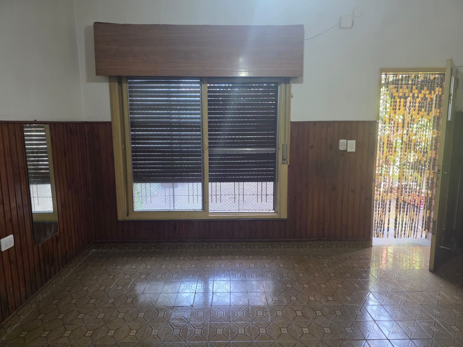 ALQUILER CASA DE 3 AMBIENTES - 6