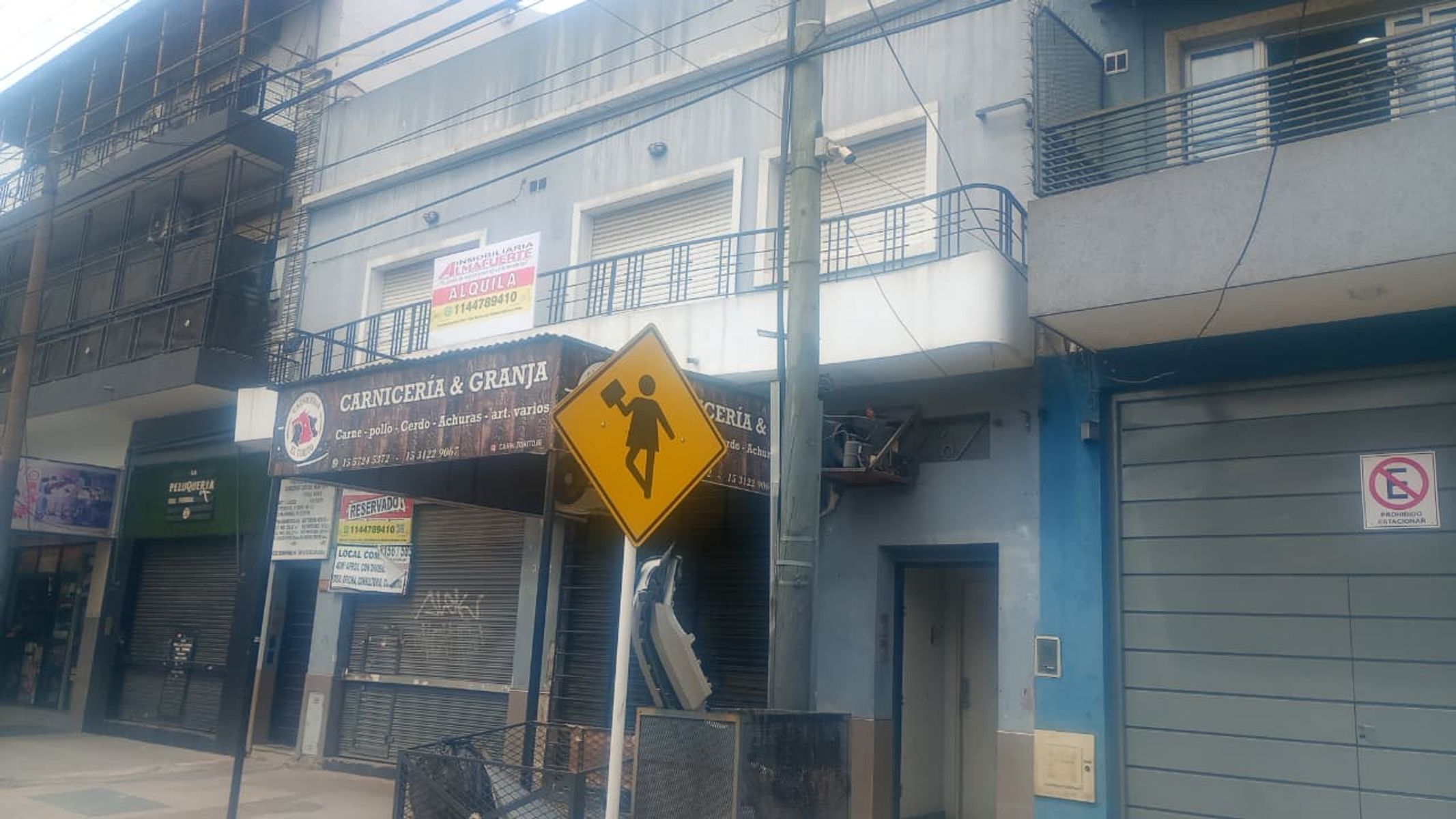 ALQUILER Departamento 2 ambientes 1º piso al frente con balcón - 1