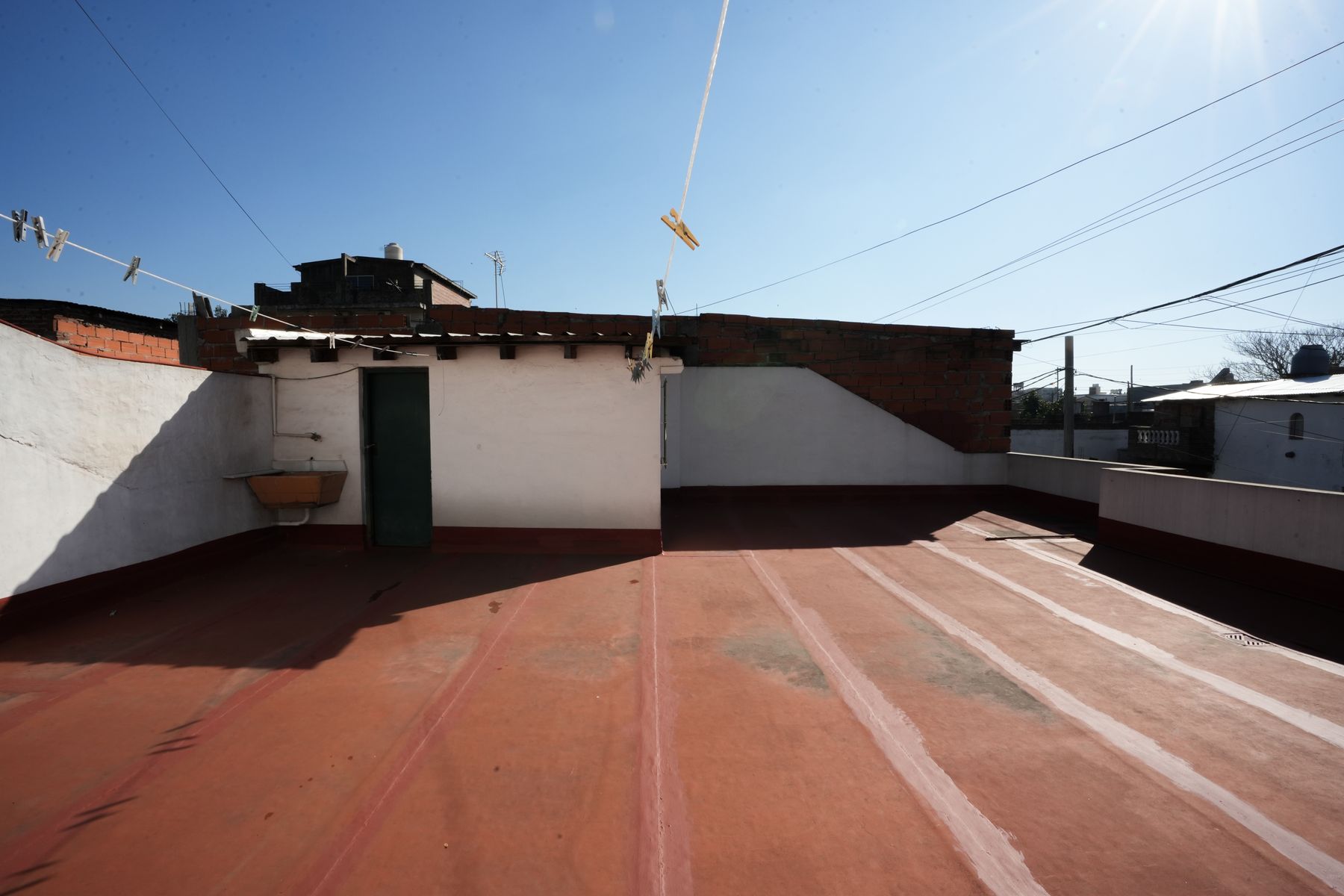 VENTA Casa 3 ambientes con Garage, Patio y Terraza - 18