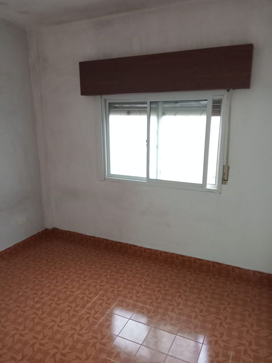 VENTA Departamento 2 ambientes en primer piso - 1