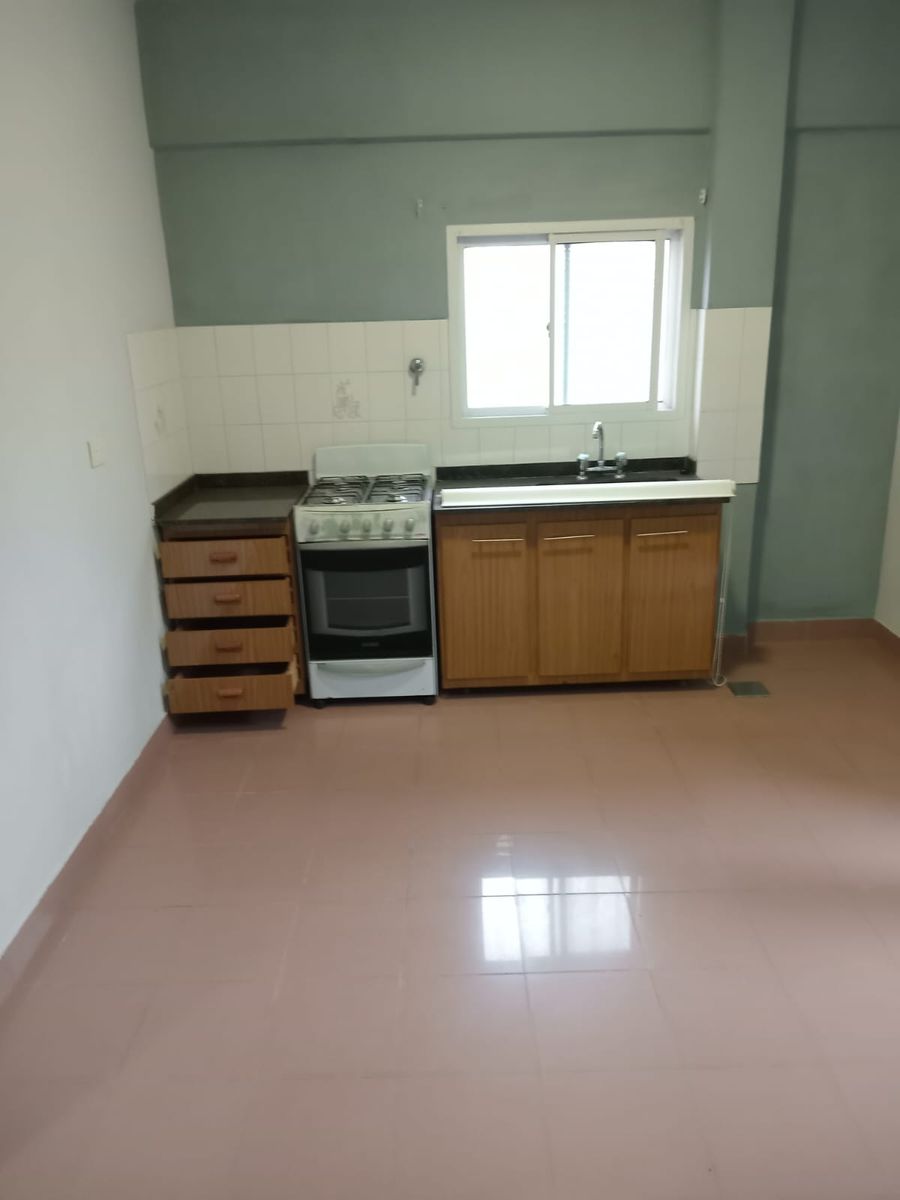 VENTA Departamento 2 ambientes en primer piso - 3