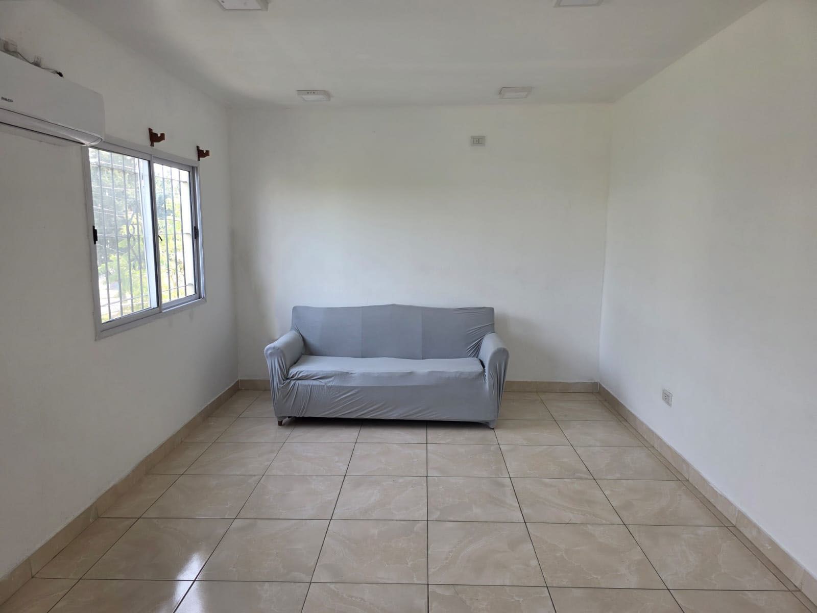 ALQUILER Departamento 2 ambientes en 1º piso con terraza compartida — foto 2