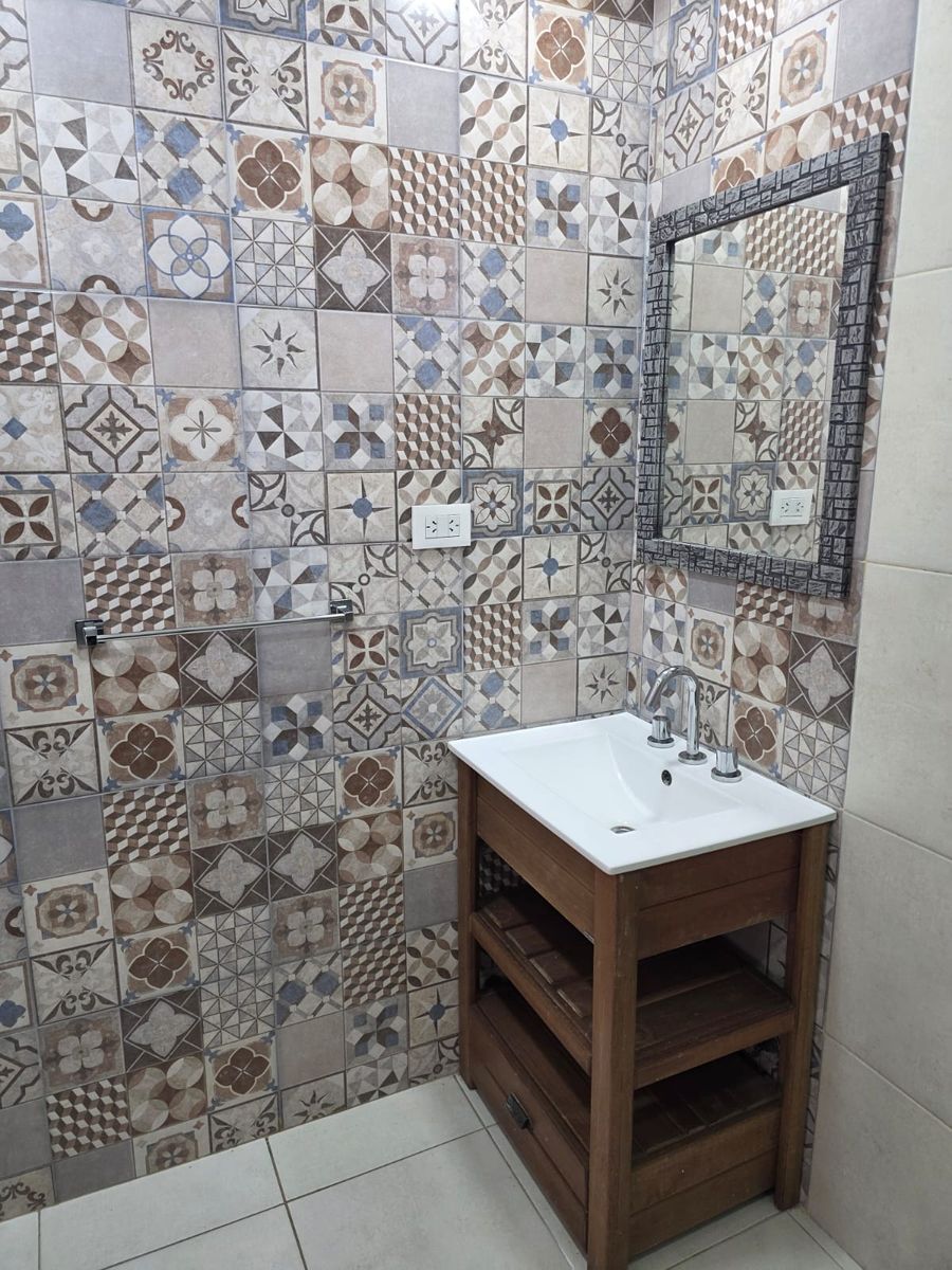 ALQUILER Departamento 2 ambientes en 1º piso con terraza compartida — foto 5