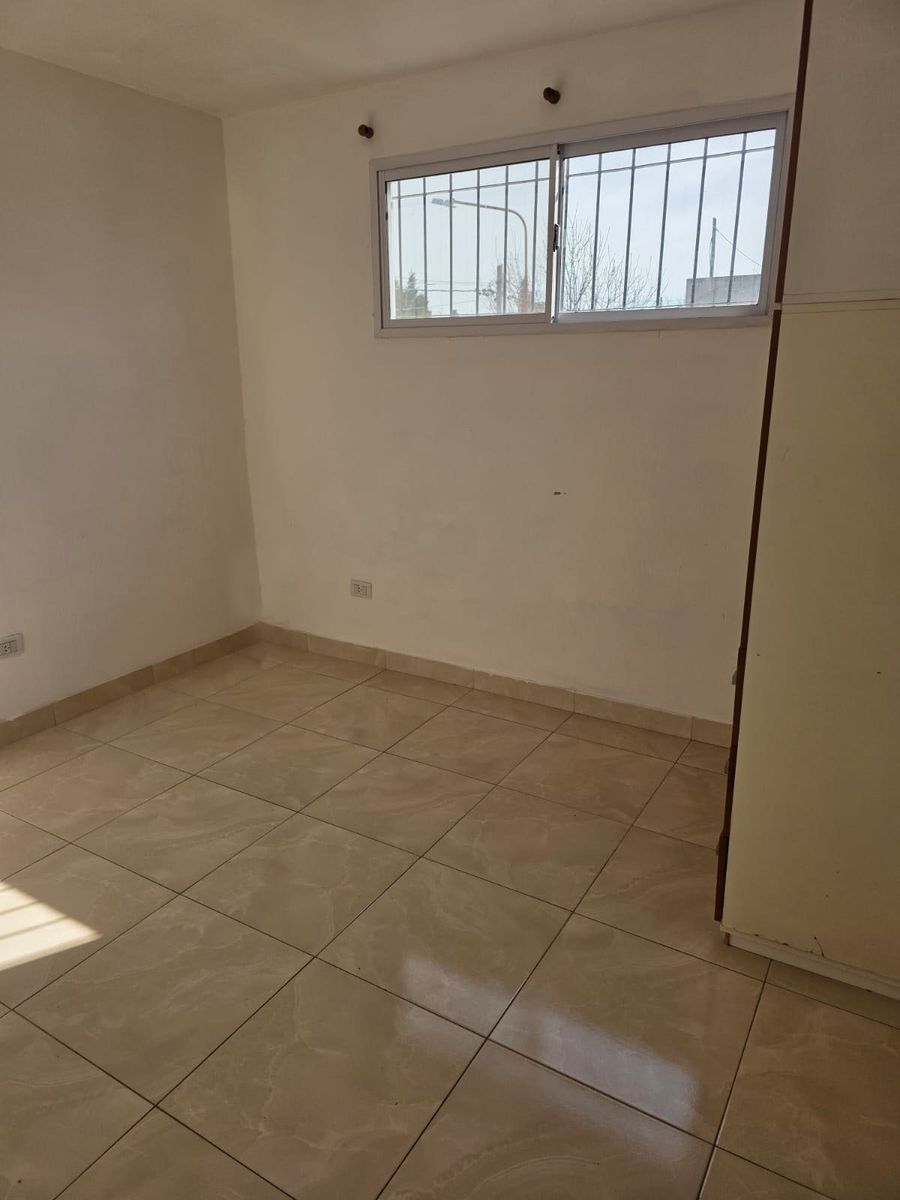 ALQUILER Departamento 2 ambientes en 1º piso con terraza compartida — foto 9