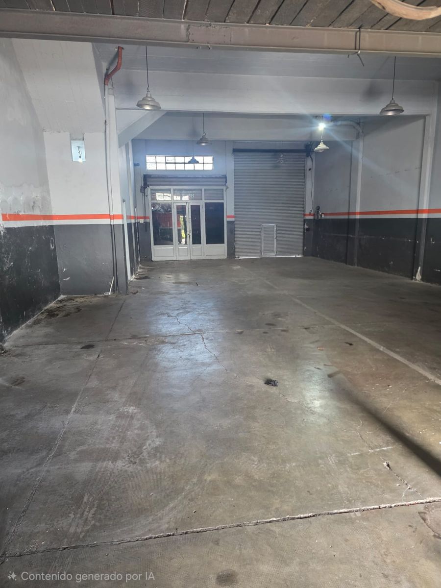 ALQUILER Local comercial con baño y altillo - 4