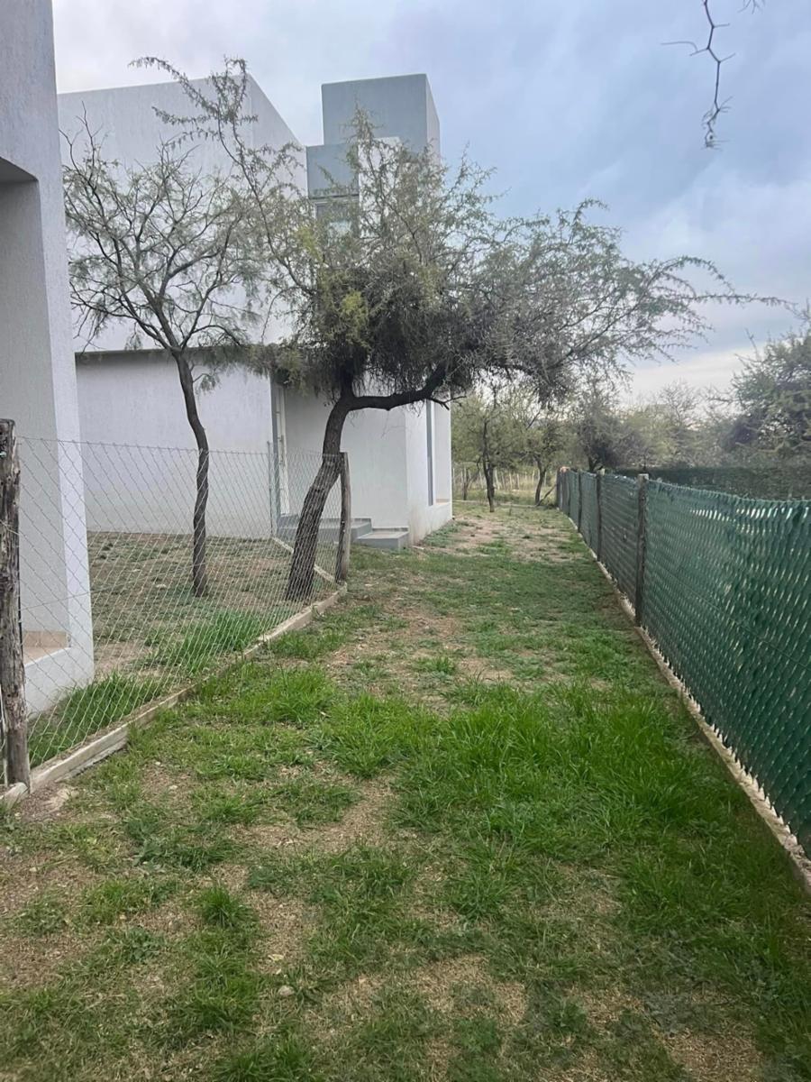 VENTA DE 2 CASAS JUNTAS O SEPARADAS EN BARRANCA COLORADA, MERLO, SAN LUIS — foto 2
