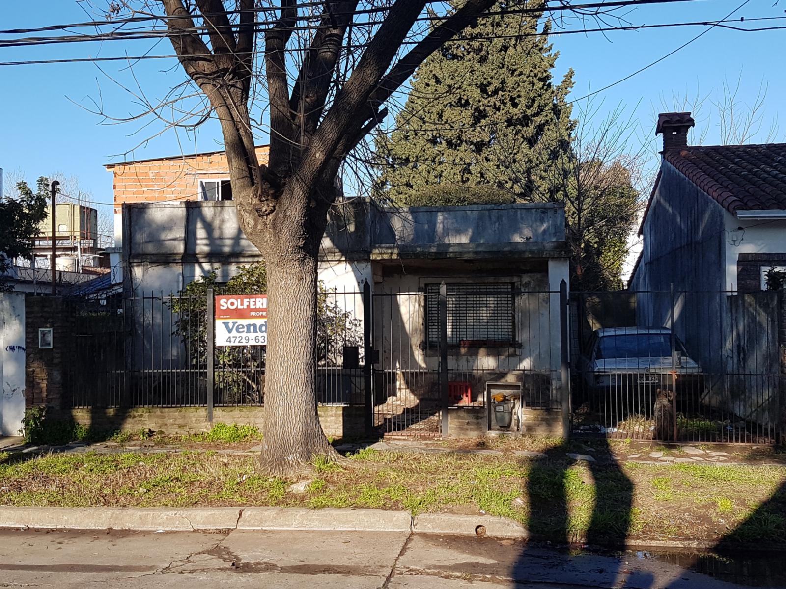 CASA EN ZONA INDUSTRIAL