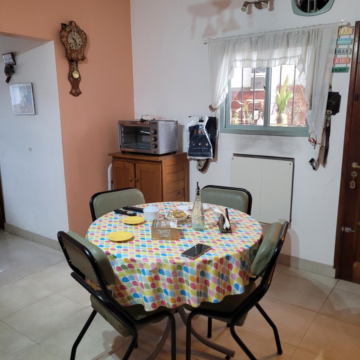 EXCELENTE PROPIEDAD EN INMEJORABLE ZONA — foto 11