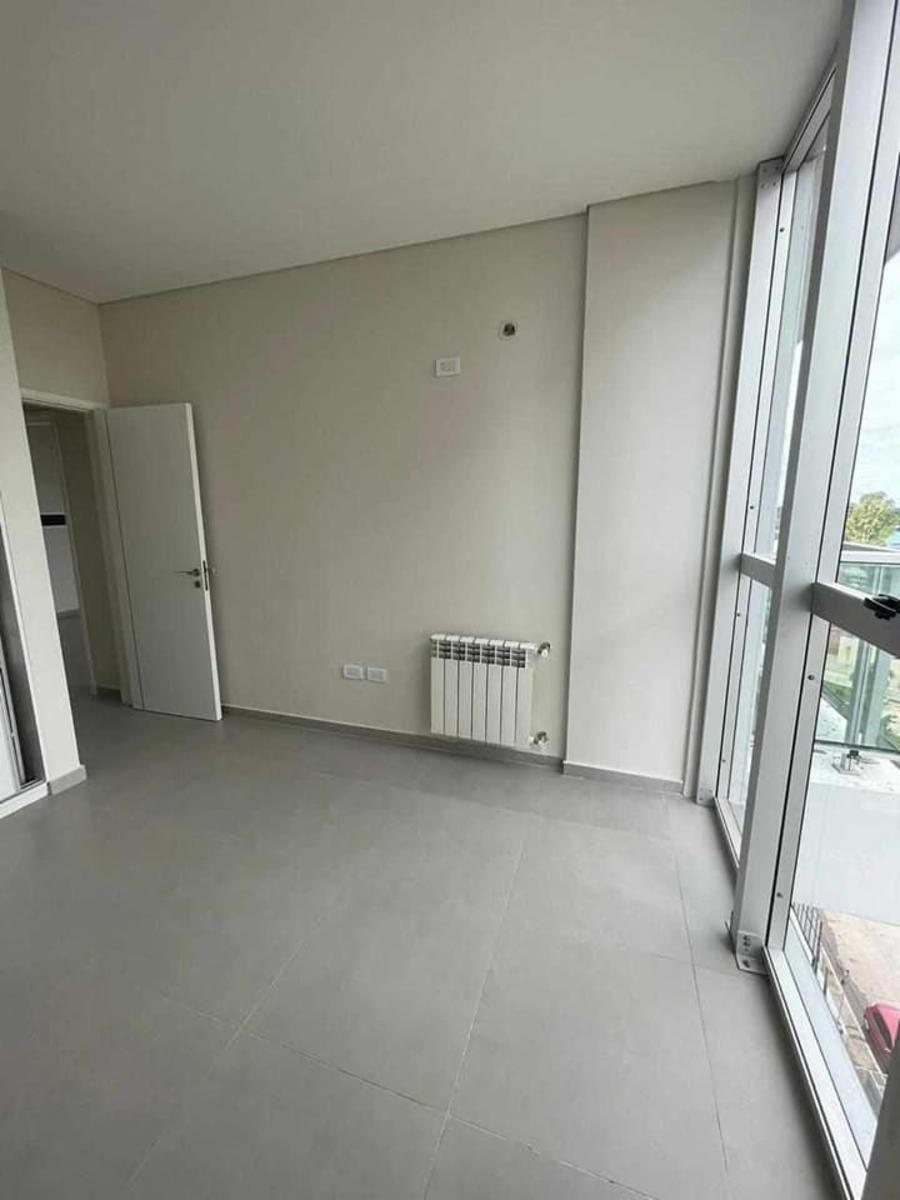 VENDO DEPARTAMENTOS DE CATEGORIA — foto 3