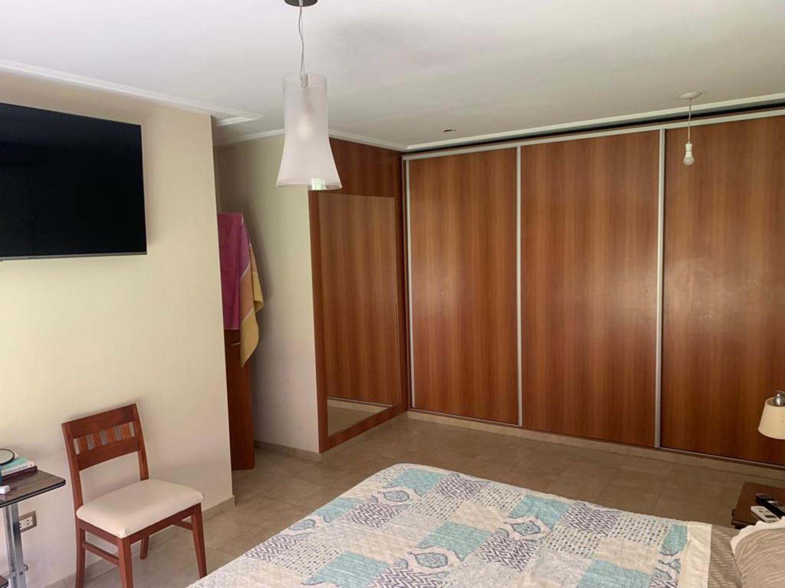 VENTA CASA DE CATEGORIA BANDA NORTE — foto 3