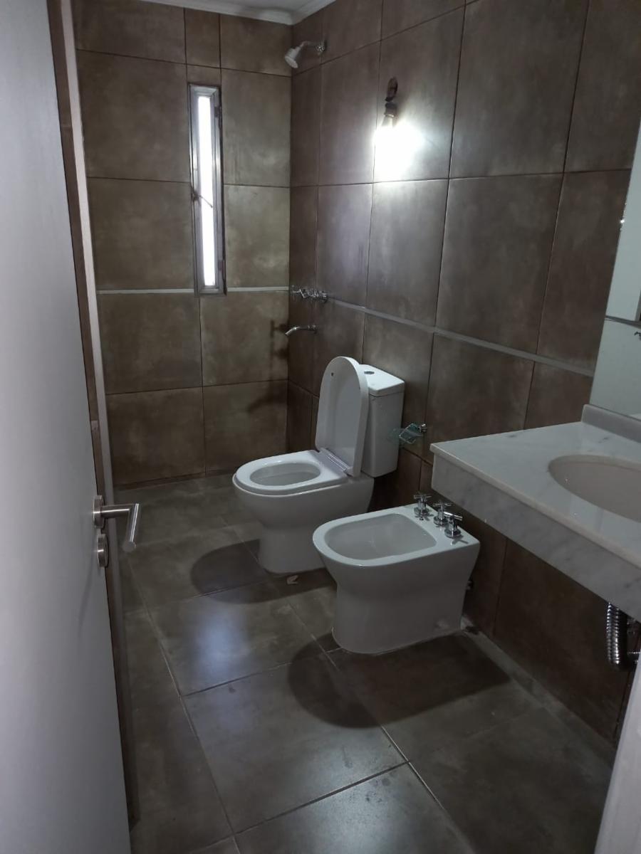 VENDO amplio departamento en el centro — foto 10