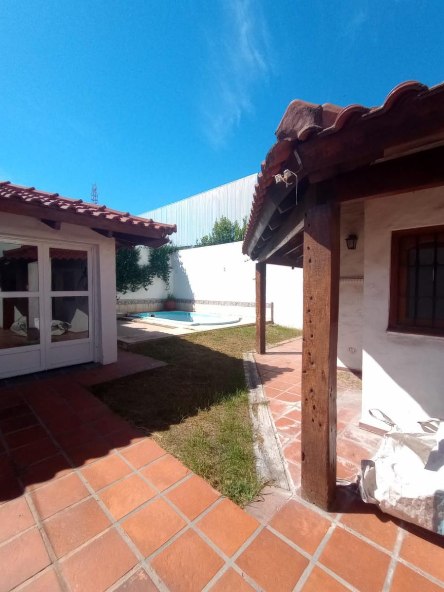 VENDO HERMOSA CASA -- EXCELENTE UBICACION — foto 7