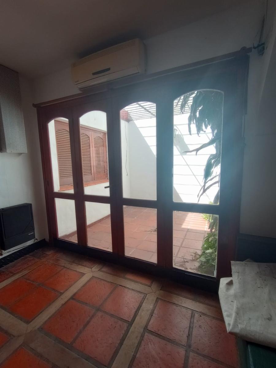 VENDO HERMOSA CASA -- EXCELENTE UBICACION — foto 9