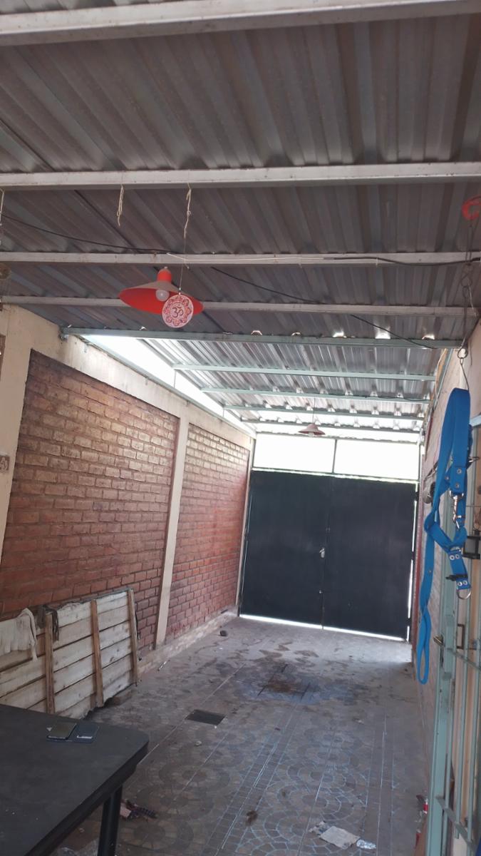 BELLA CASA EN VENTA ZONA TRANQUILA — foto 3
