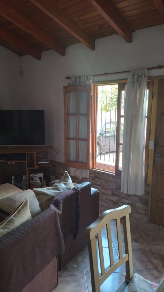 BELLA CASA EN VENTA ZONA TRANQUILA — foto 5
