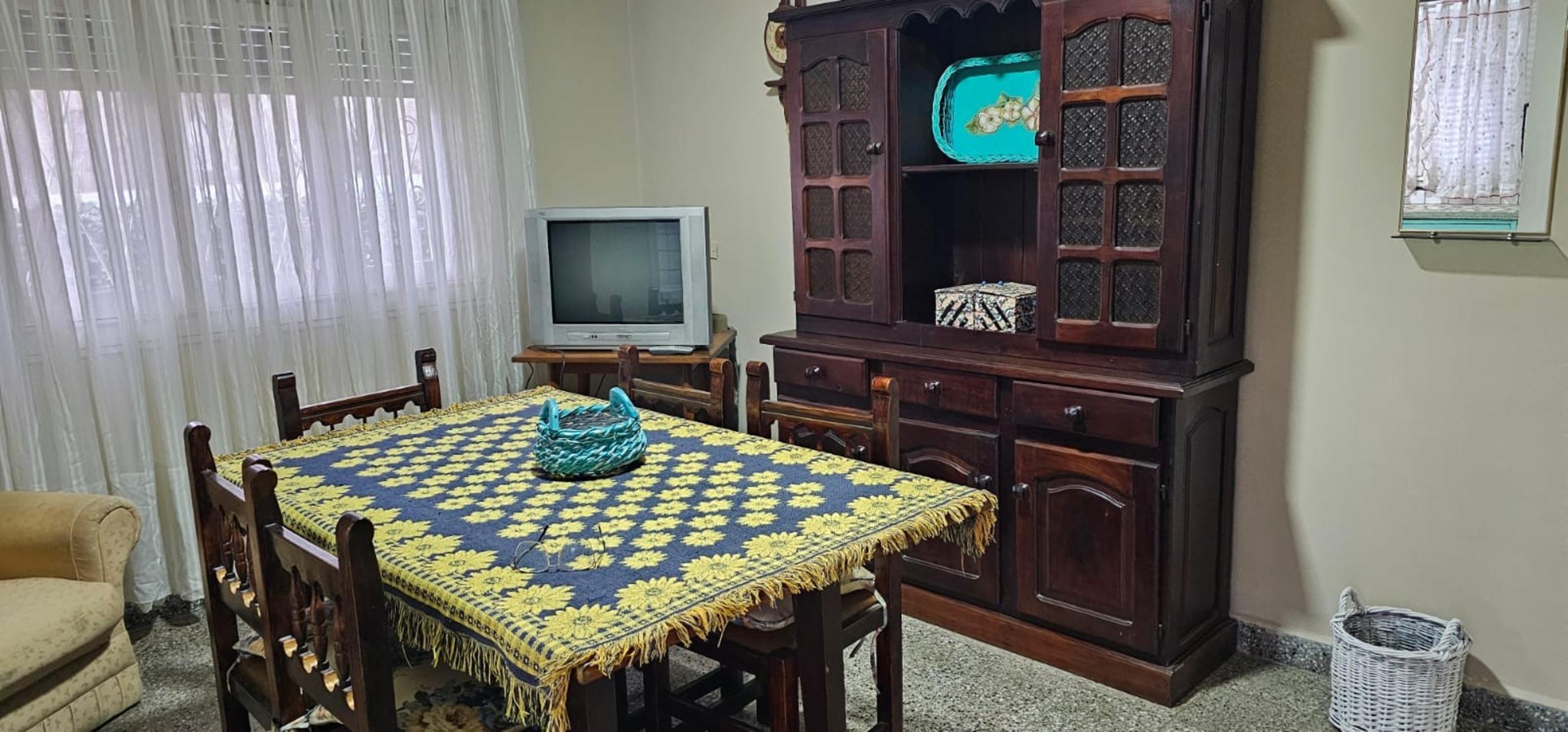 VENTA DE CASA AMOBLADA CON JARDÍN EN ALEJANDRO KORN — foto 6