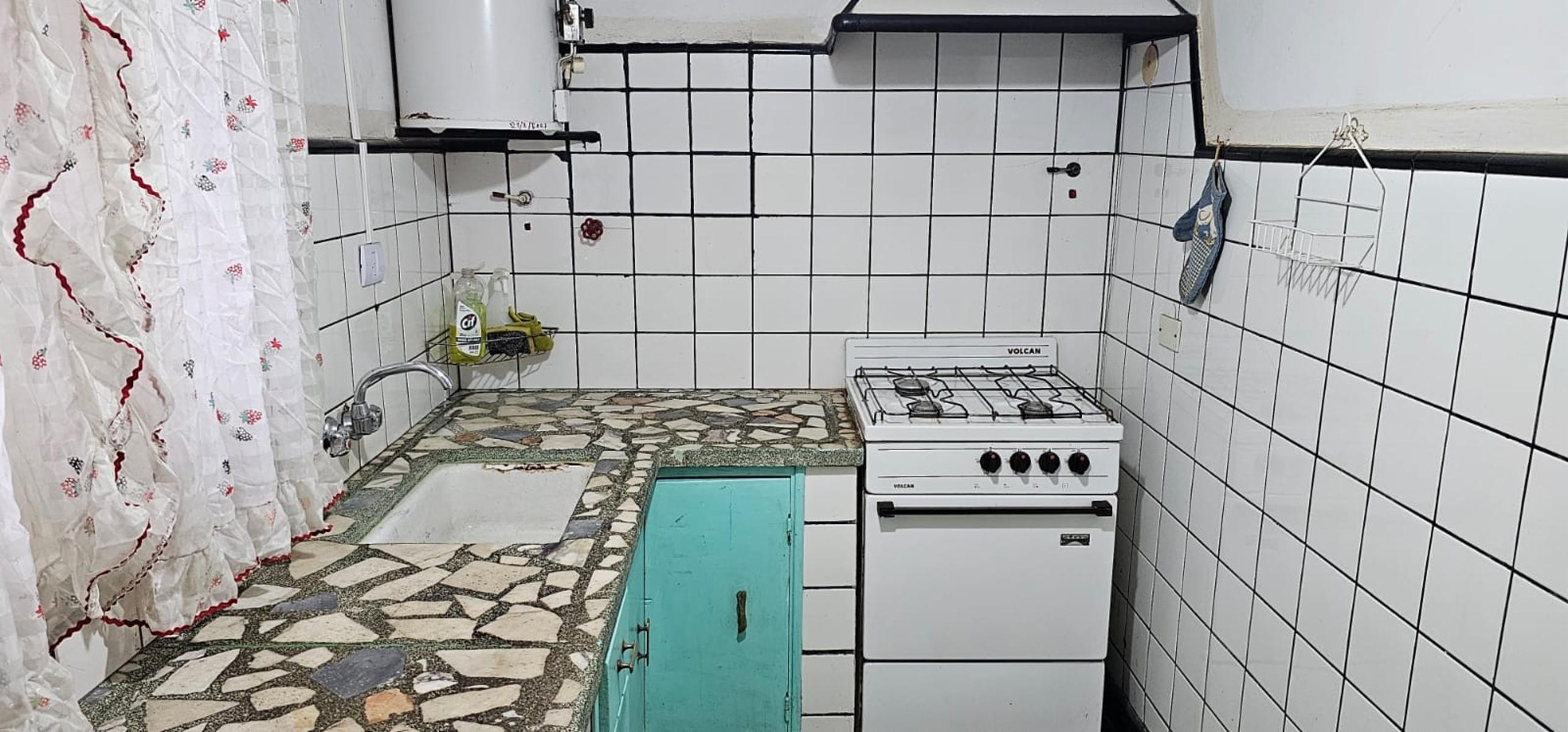 VENTA DE CASA AMOBLADA CON JARDÍN EN ALEJANDRO KORN — foto 9