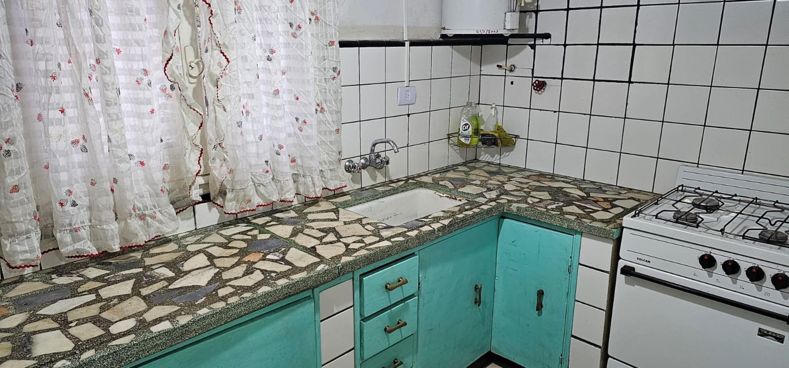 VENTA DE CASA AMOBLADA CON JARDÍN EN ALEJANDRO KORN — foto 10