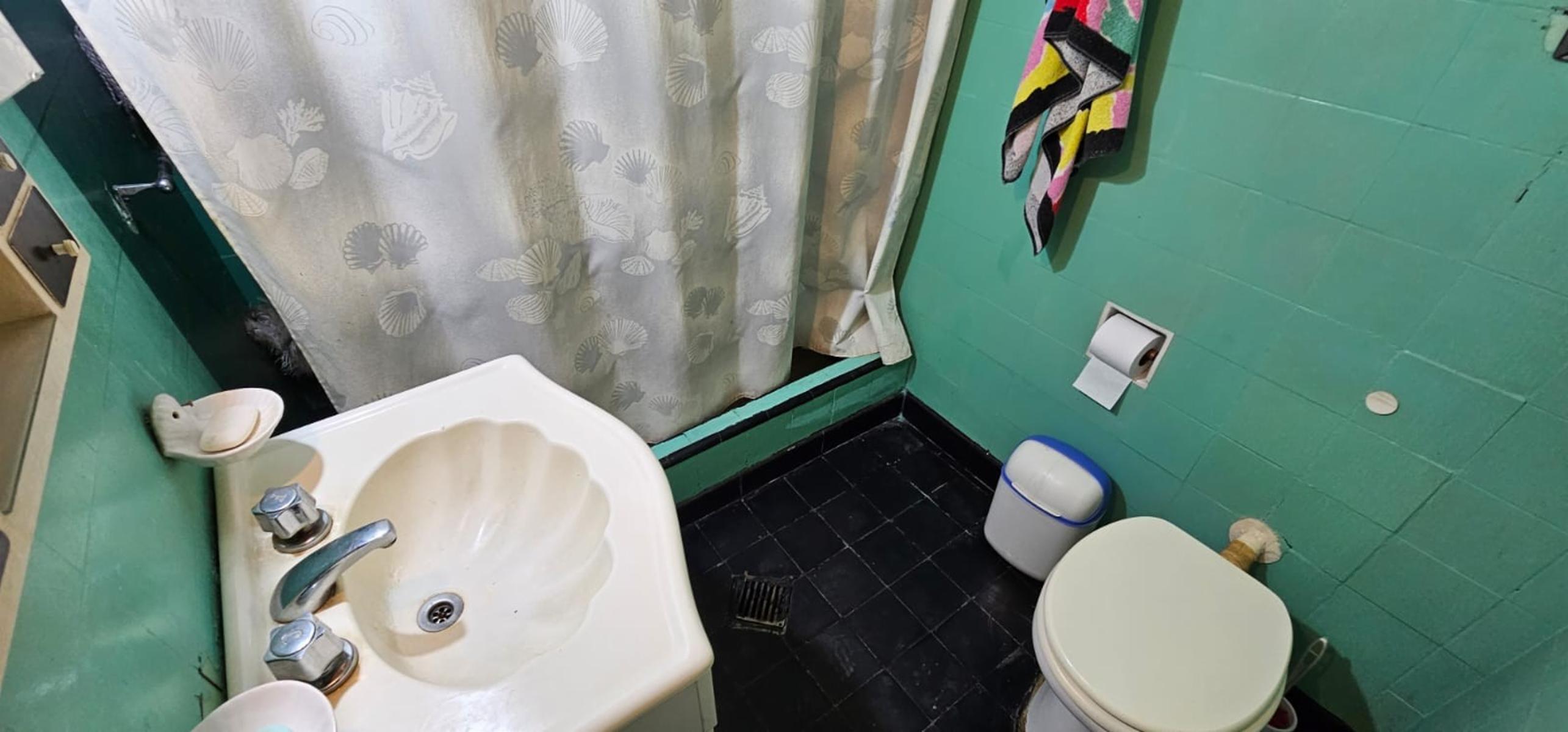 VENTA DE CASA AMOBLADA CON JARDÍN EN ALEJANDRO KORN — foto 14
