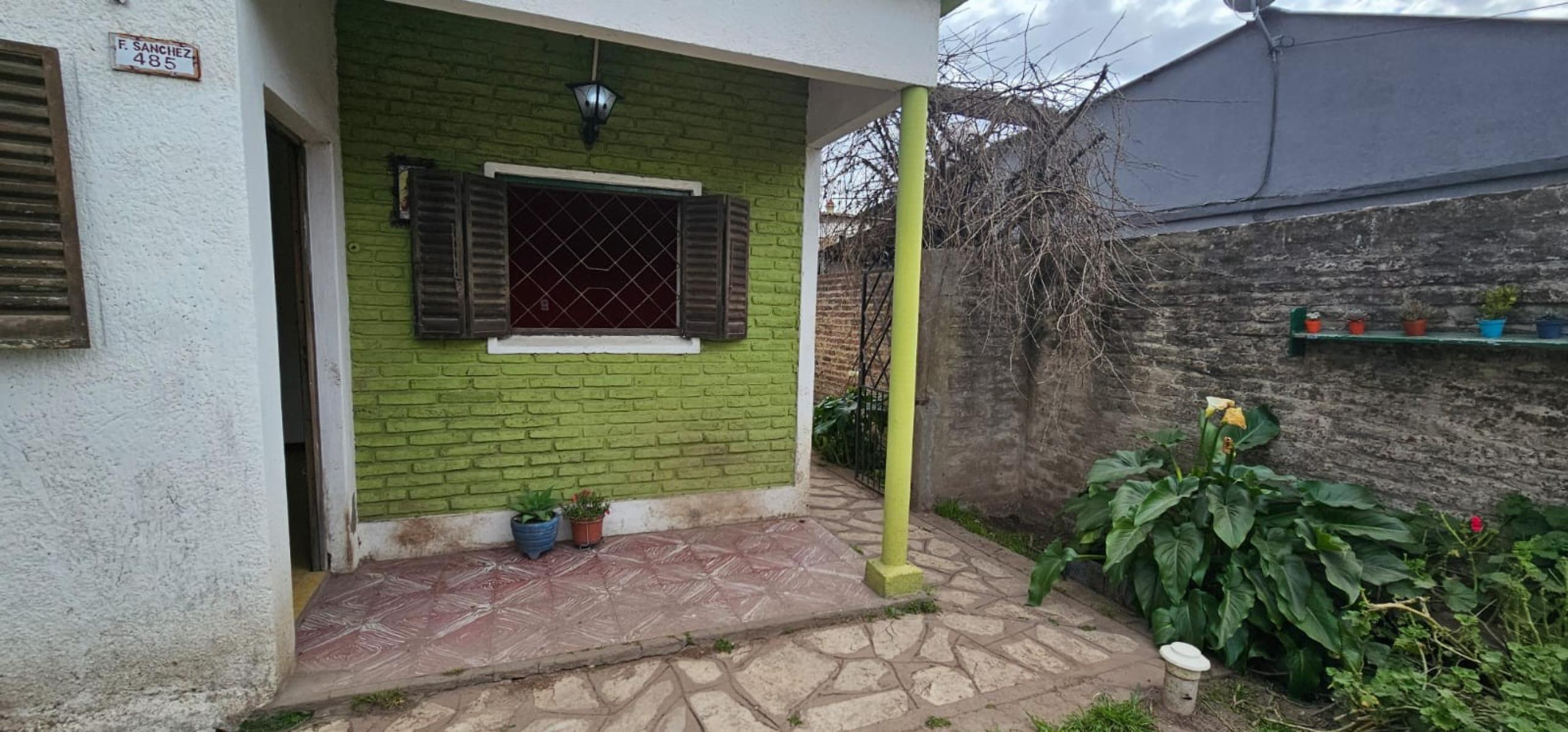 VENTA 2 CASAS CON PARQUE EN UN MISMO LOTE EN GLEW — foto 2