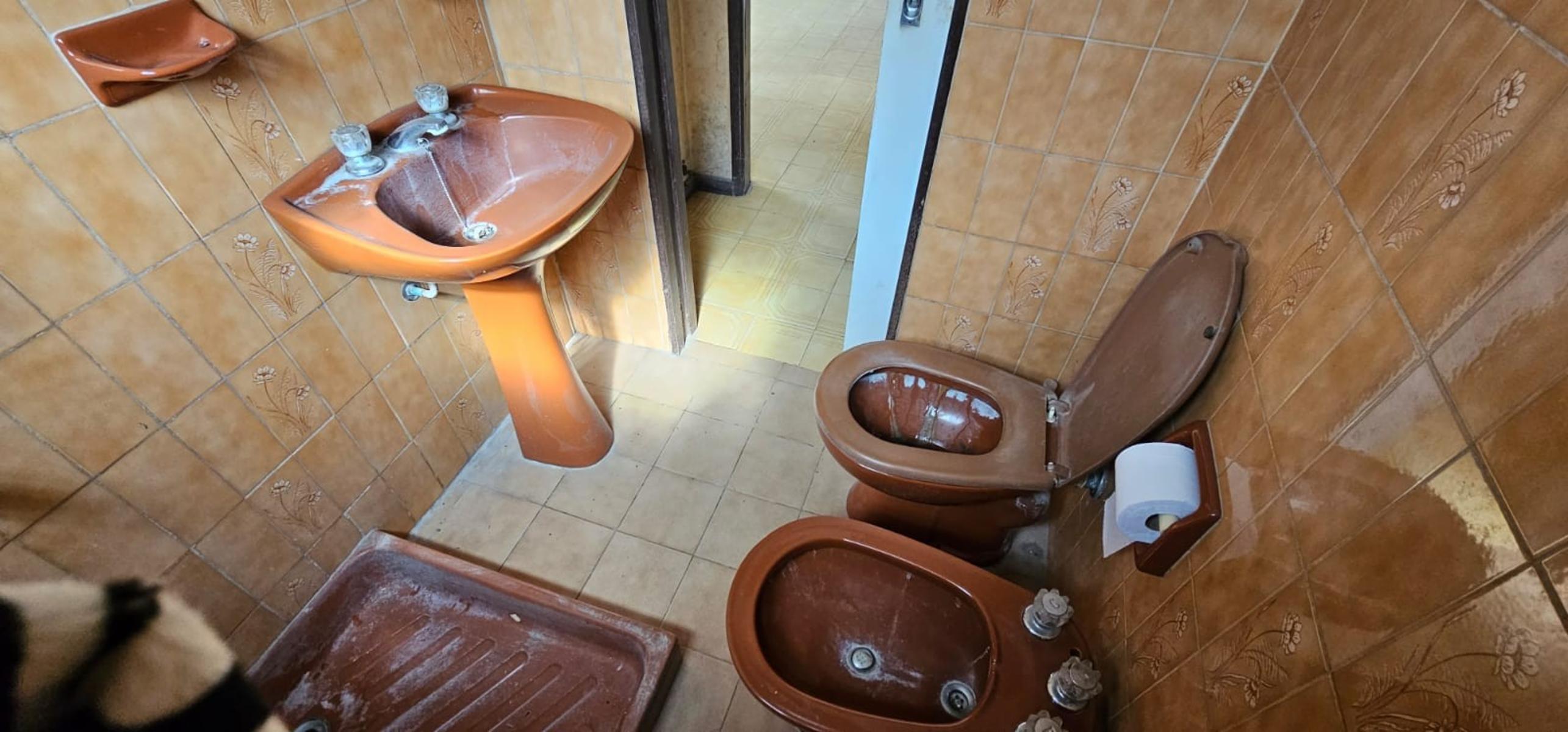 VENTA 2 CASAS CON PARQUE EN UN MISMO LOTE EN GLEW — foto 9
