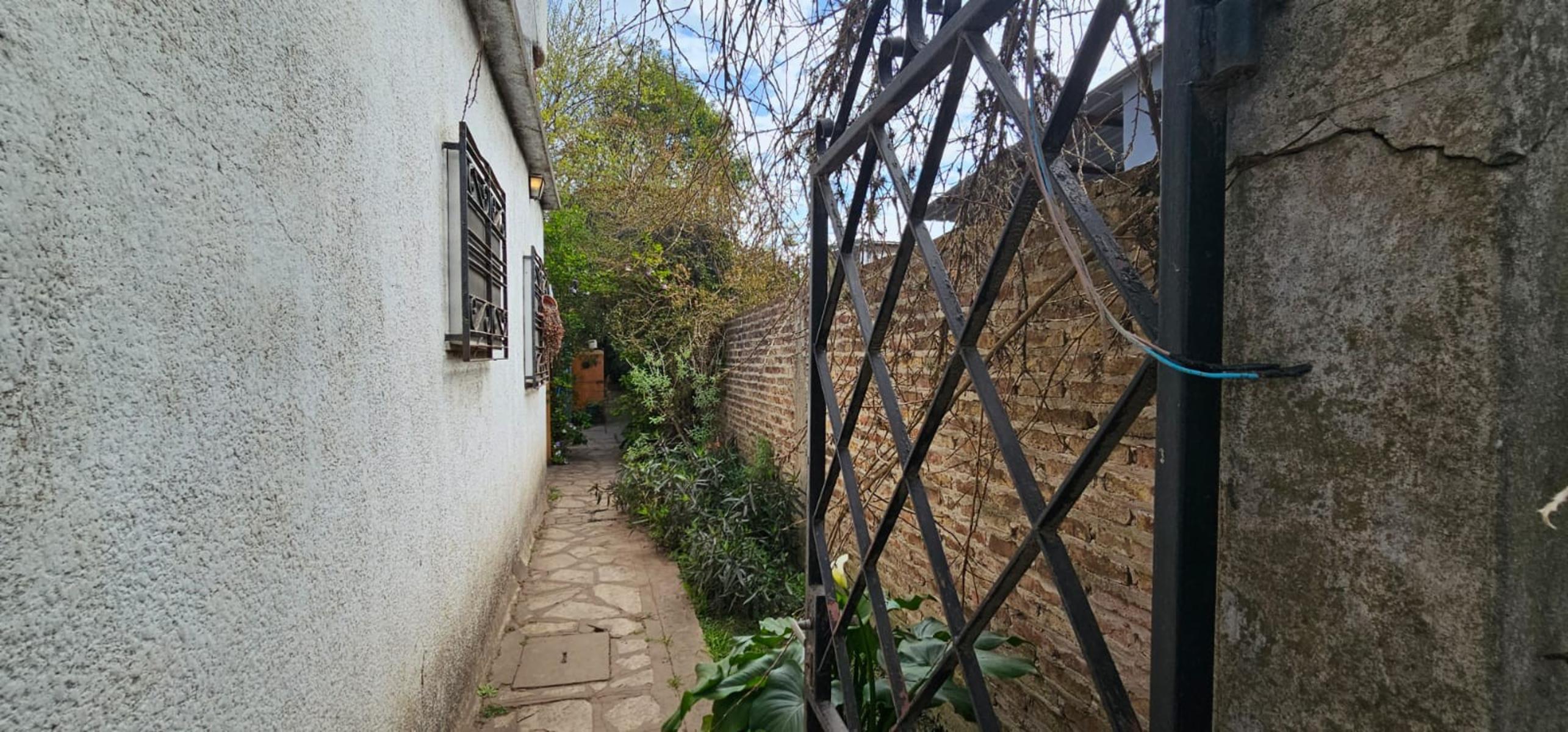 VENTA 2 CASAS CON PARQUE EN UN MISMO LOTE EN GLEW — foto 11