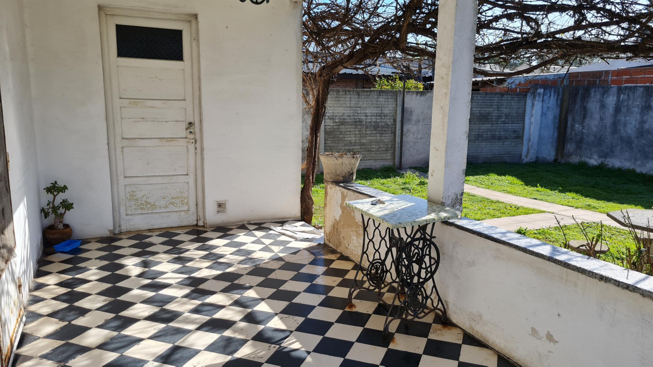 VENTA CASA 4 AMBIENTES, EN ESQUINA, SOBRE 2 LOTES EN ALEJANDRO KORN, SAN VICENTE — foto 6