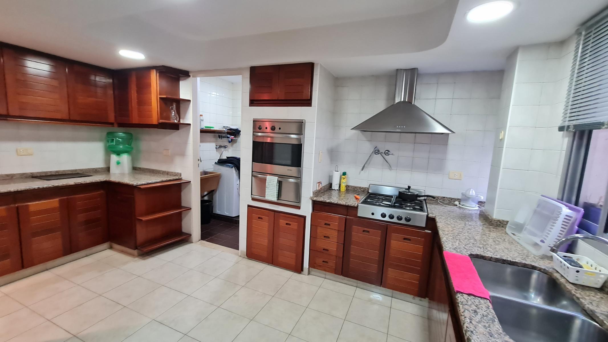 VENTA SEMIPISO 8 AMB C/COCHERA Y BAULERA. BARRACAS — foto 7