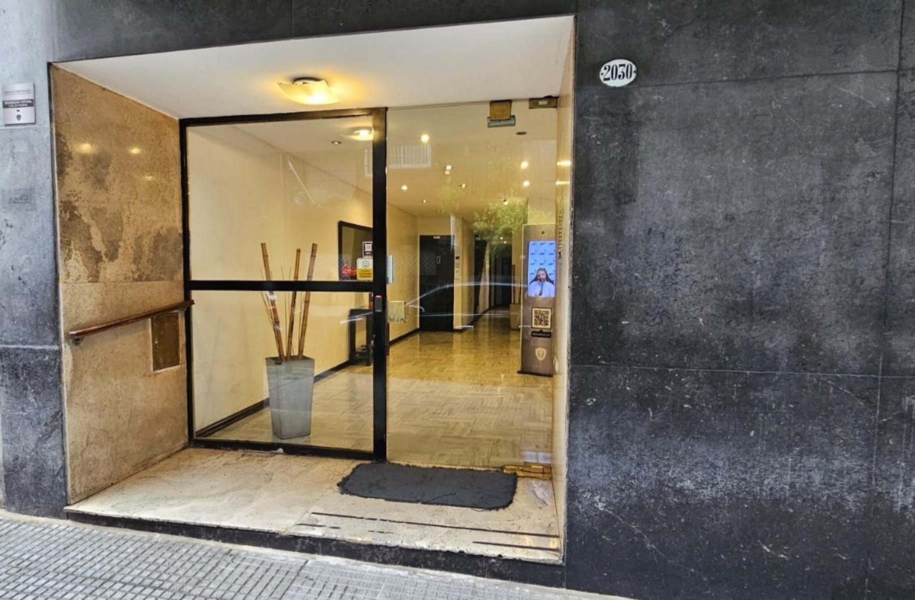 VENTA DEPARTAMENTO 5 AMBIENTES c/COCHERA EN CABA