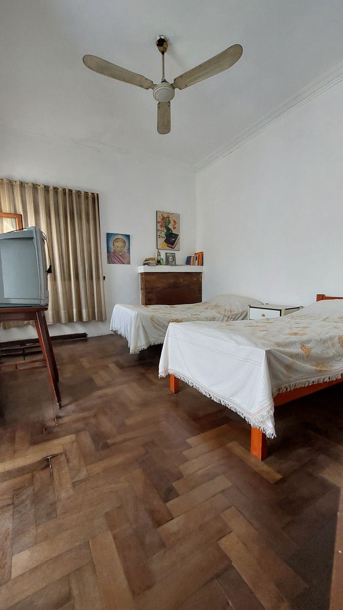 Oportunidad Casa con Local Comercial y depósito — foto 4
