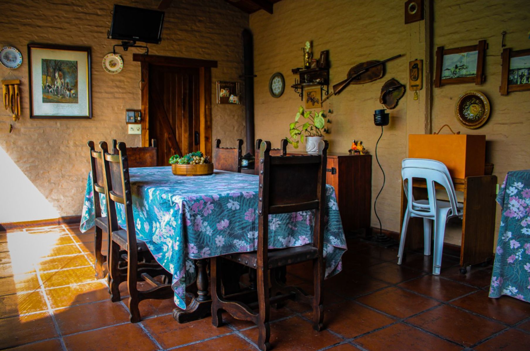 Excelente vivienda con local comercial. Centro de Ituzaingó norte. — foto 6