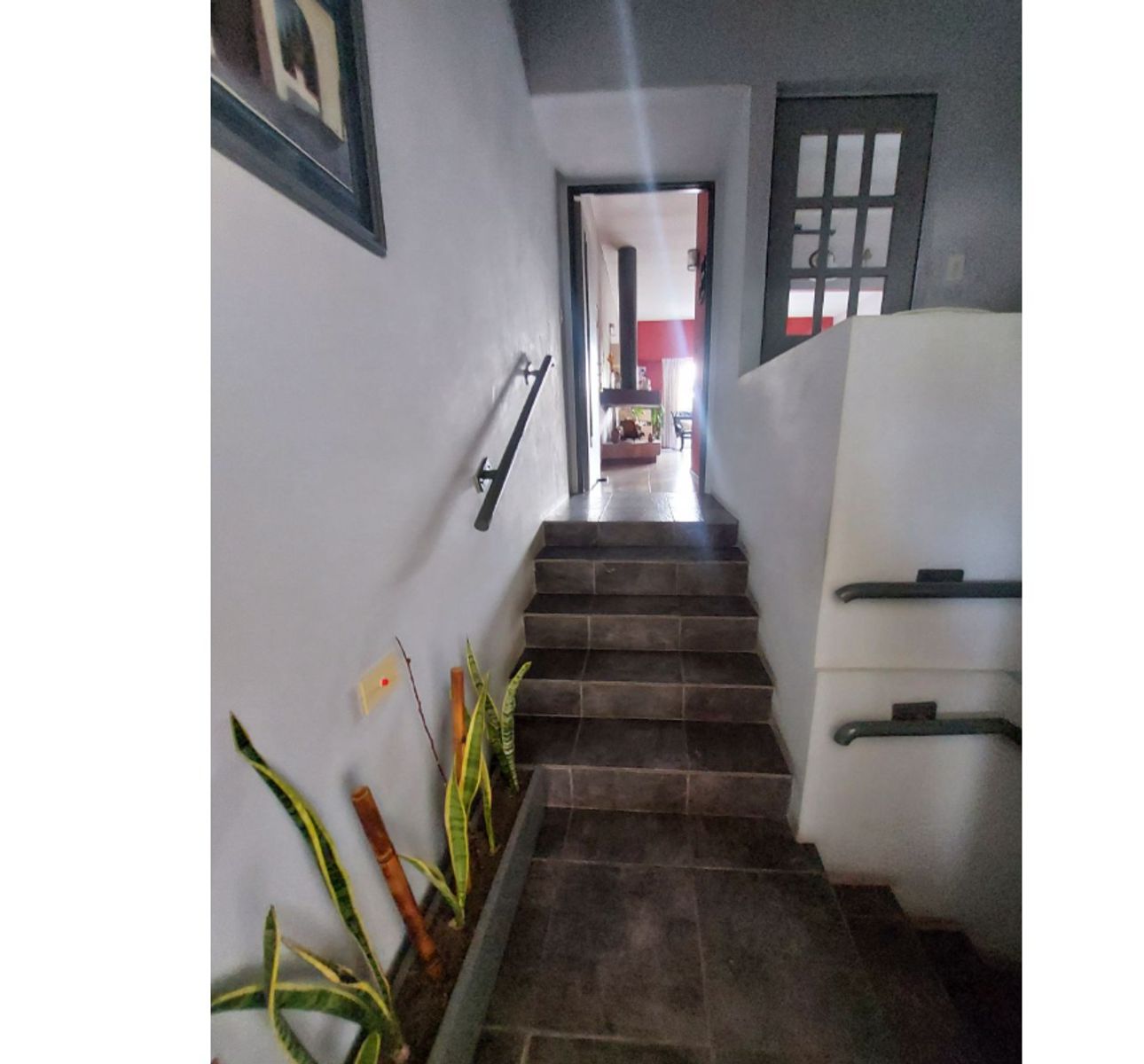 Excelente vivienda con local comercial. Centro de Ituzaingó norte. — foto 7