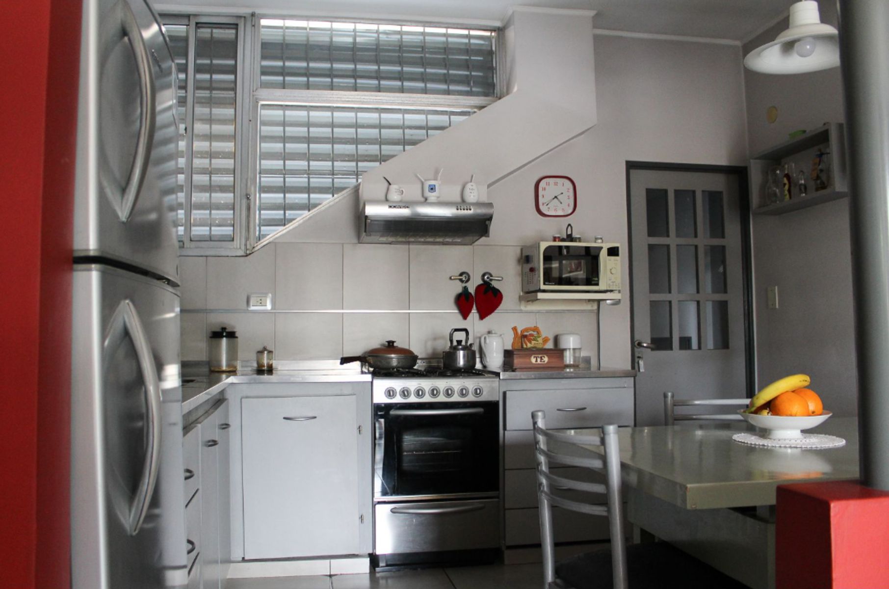 Excelente vivienda con local comercial. Centro de Ituzaingó norte. — foto 11