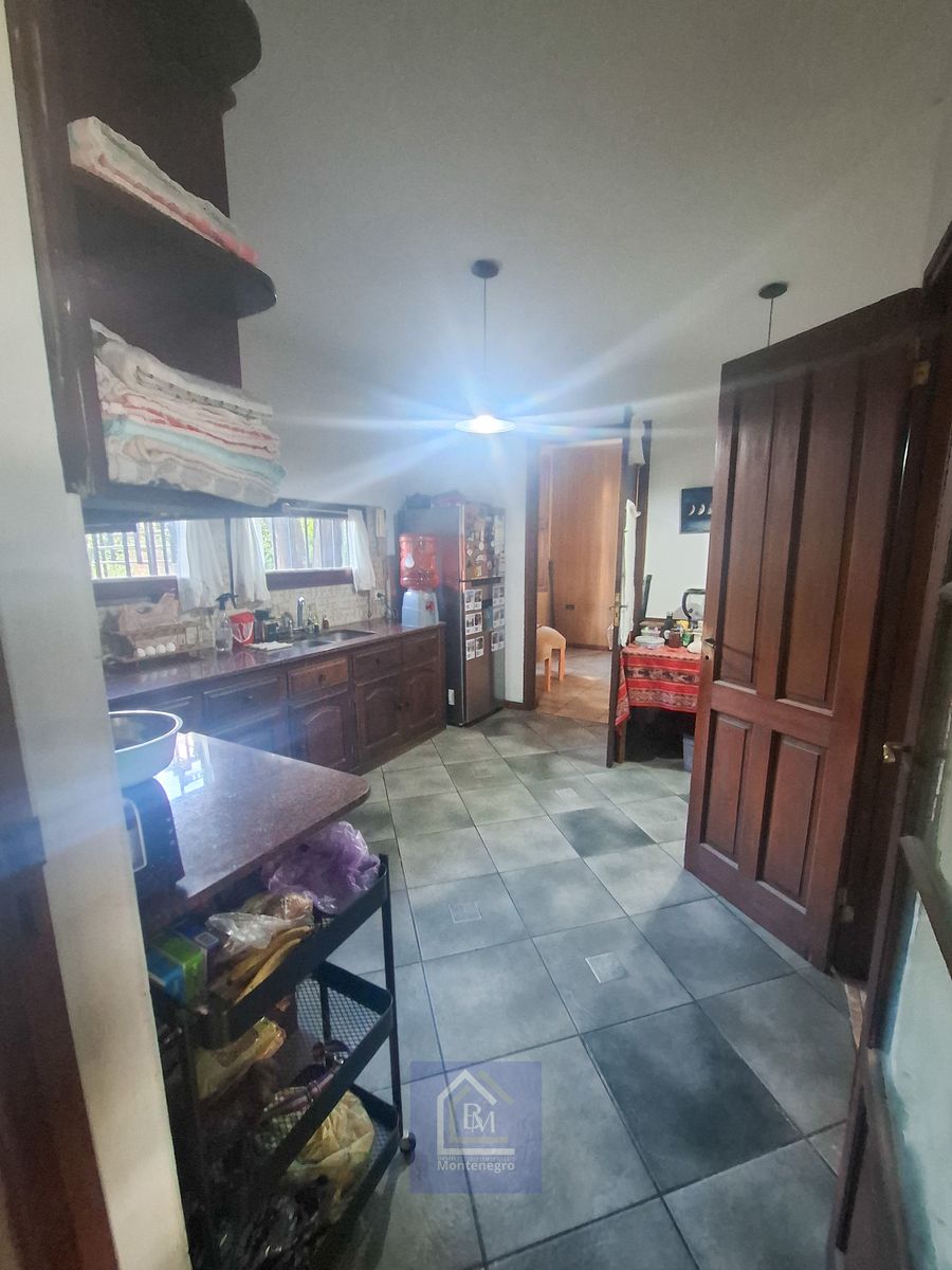 APTA CRÉDITO | Excelente casa de categoría con parque y piscina | Ituzaingó - 4
