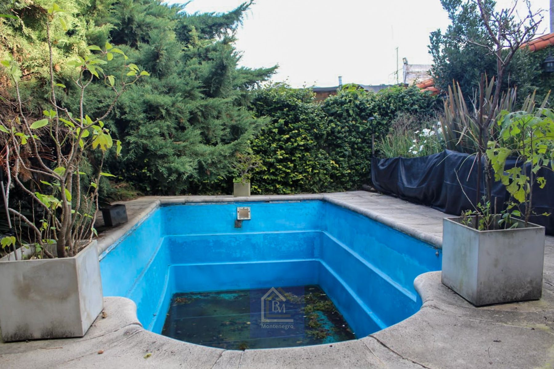 APTA CRÉDITO | Excelente casa de categoría con parque y piscina | Ituzaingó - 19