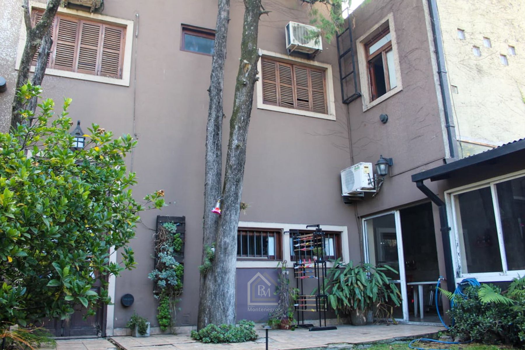 APTA CRÉDITO | Excelente casa de categoría con parque y piscina | Ituzaingó - 22
