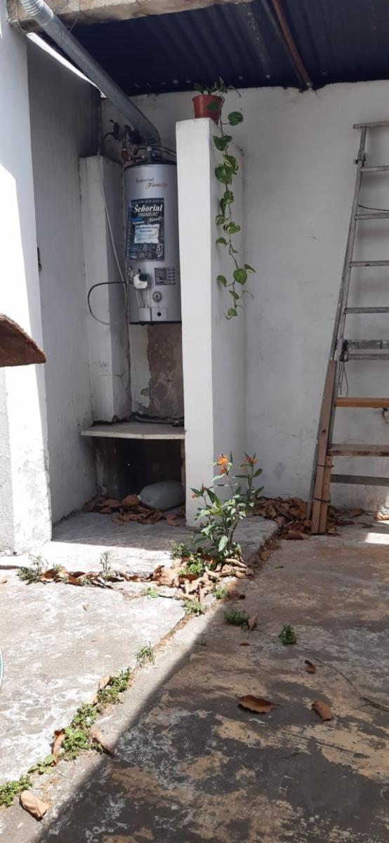 CASA CON DOS LOCALES COMERCIALES / PERMUTA — foto 8