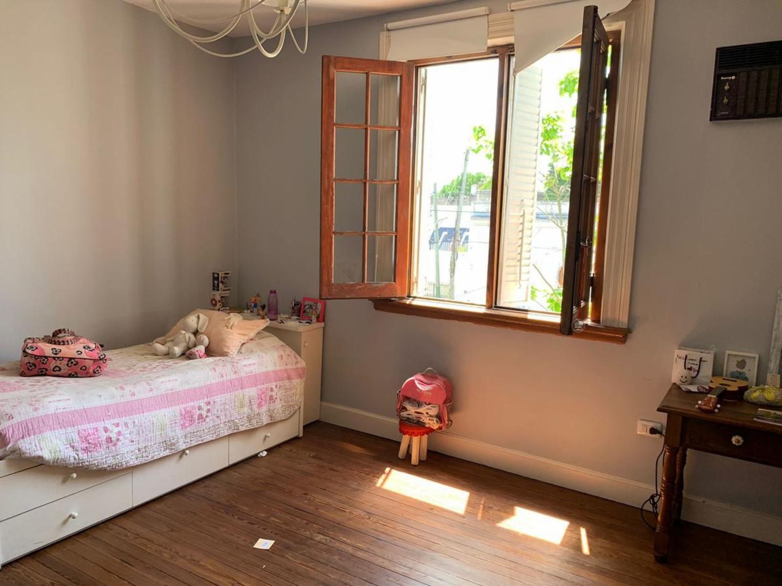 CASA DE ESTILO INGLES 5 AMB / ACEPTA PERMUTA. — foto 10