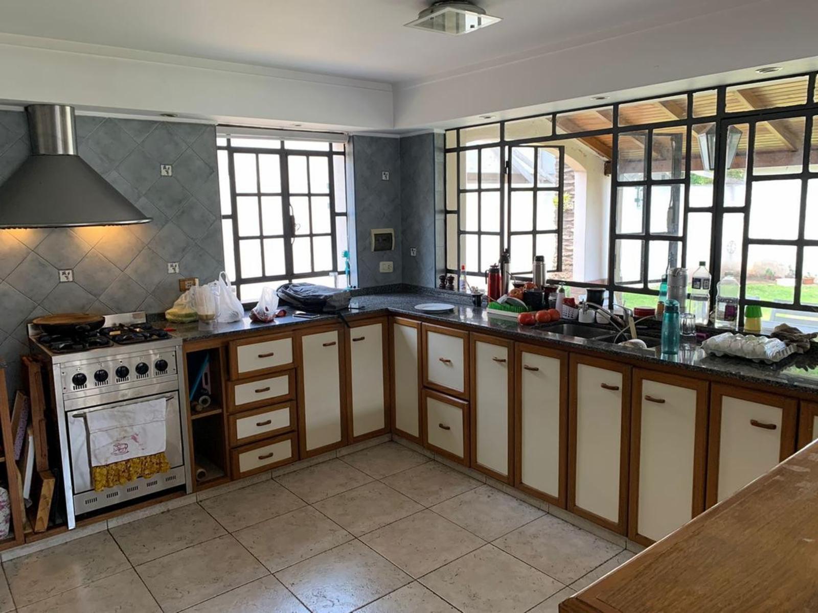 CASA DE ESTILO INGLES 5 AMB / ACEPTA PERMUTA. — foto 13