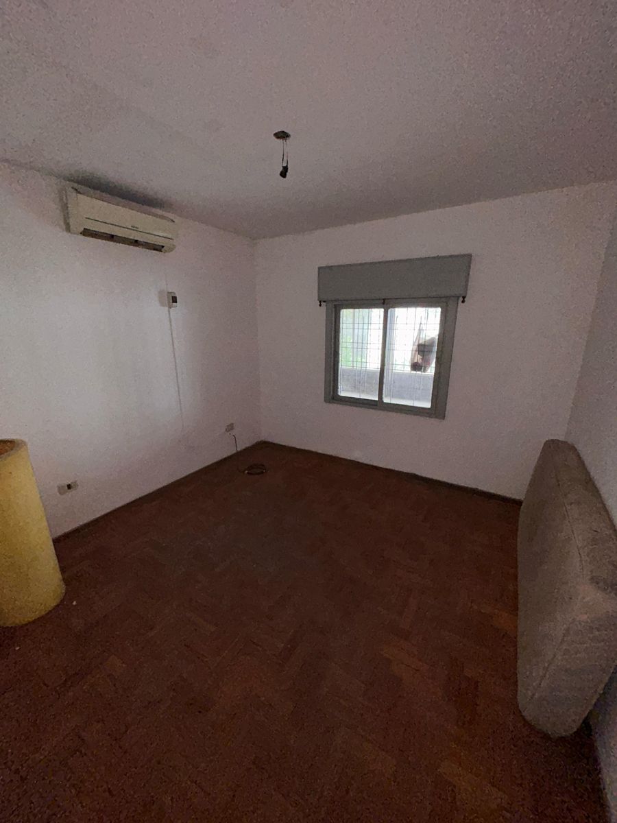 CHALET 4 AMBIENTES / APTO CREDITO. ACEPTA PERMUTA — foto 10