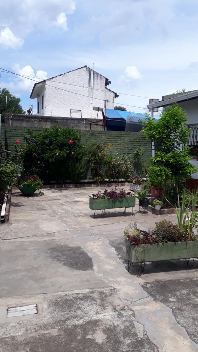 Casa, Sobre Lote de 10x31/permuta — foto 8