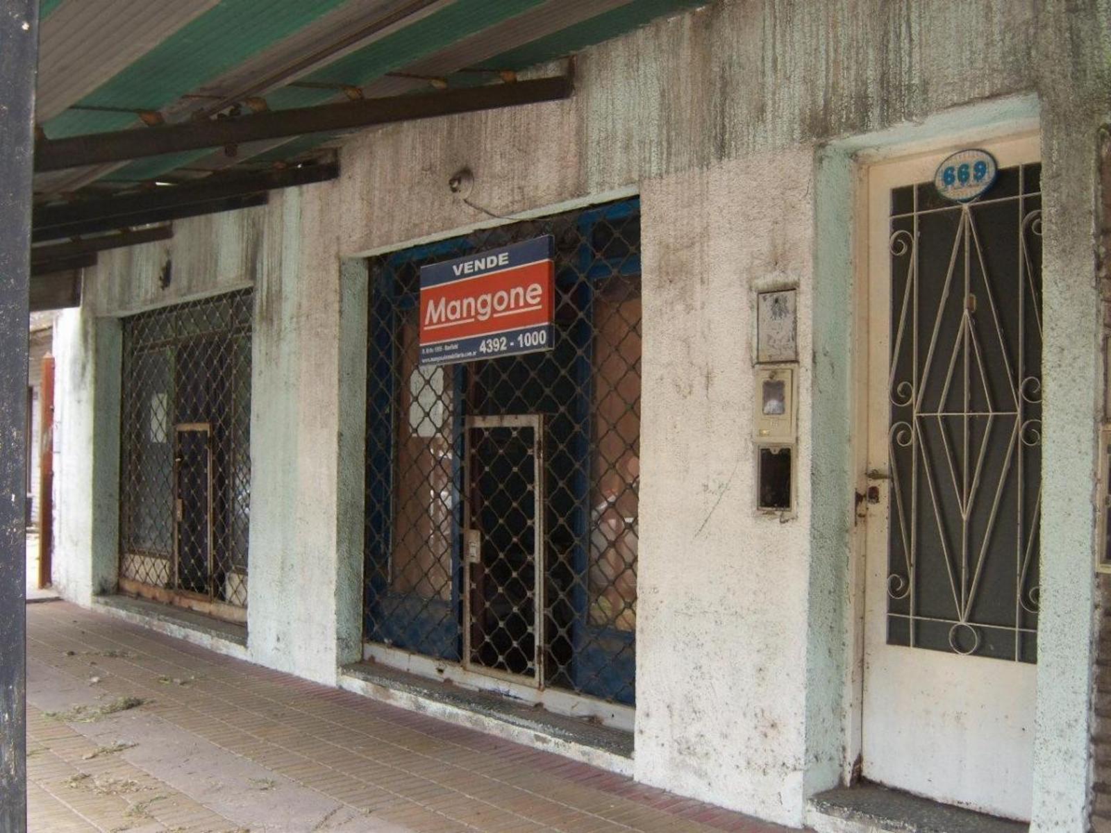 Lote 8,66 X 43 con 2 Locales y Vivienda — foto 2