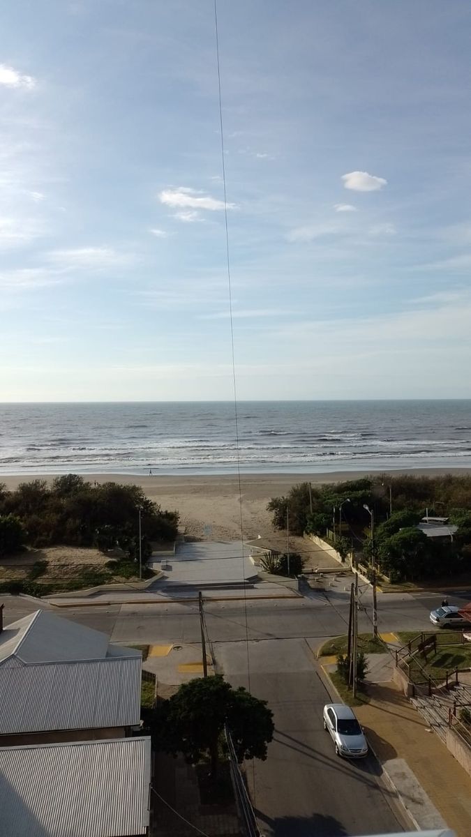 DEPARTAMENTO 2 AMBIENTES A METROS DEL MAR. PERMUTA. — foto 9
