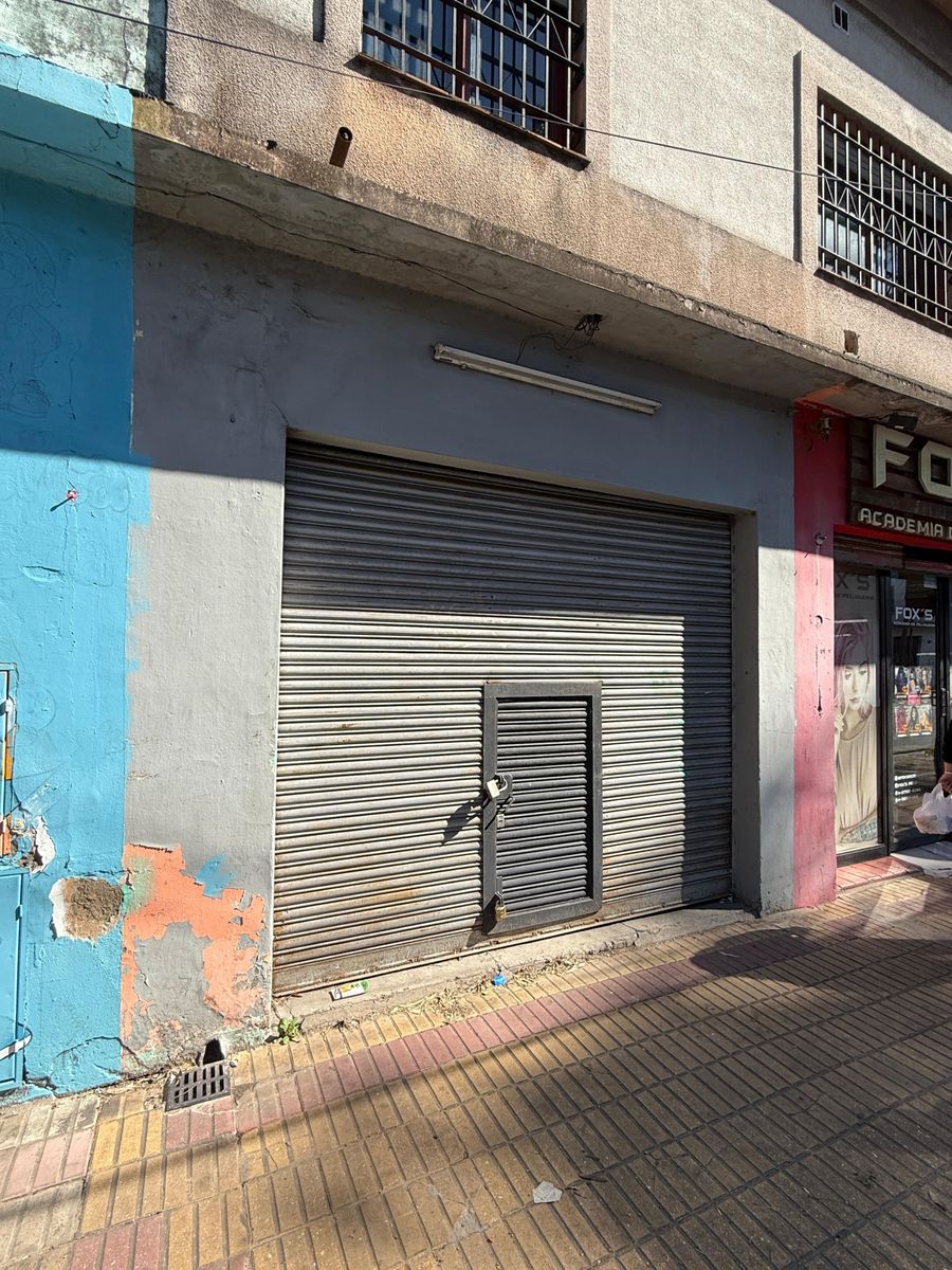 VIVIENDA CON LOCALES SOBRE LOTE EN ESQUINA DE 10X25. — foto 9